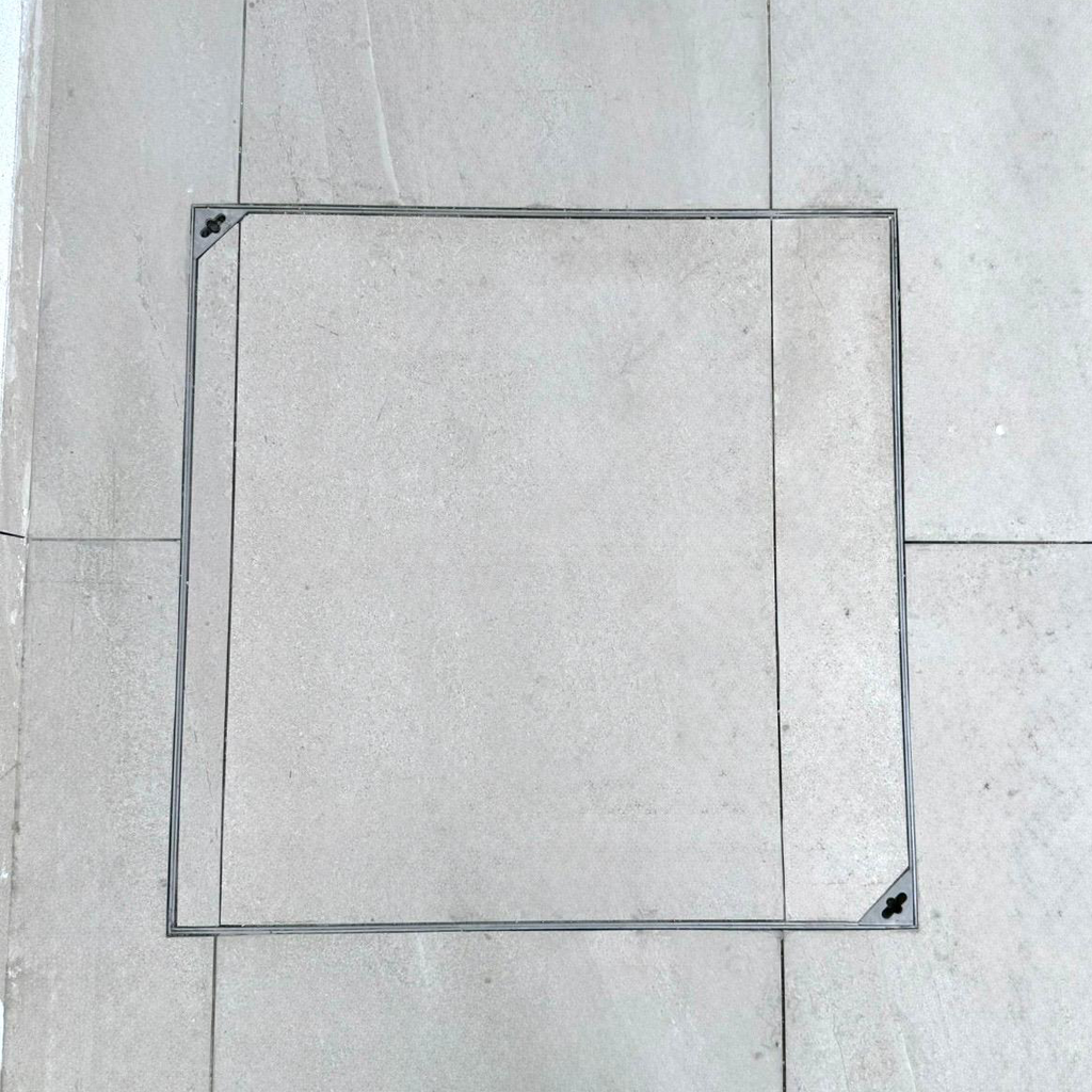 מכסה שוחת ביוב לריצוף מנירוסטה