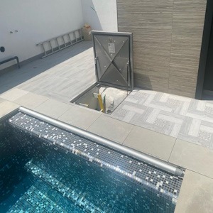 תא גלילה ומכסה חדר מכונות בקיסריה