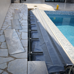 זווית לחיפוי תא גלילה מנירוסטה של המותג דלוקשרי