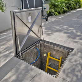 מכסה הידראולי לחדר מכונות בריכה מנירוסטה 316 110*110